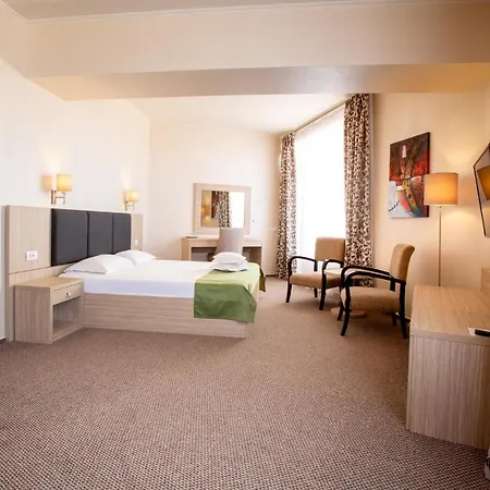 Hotel Bueno 3*